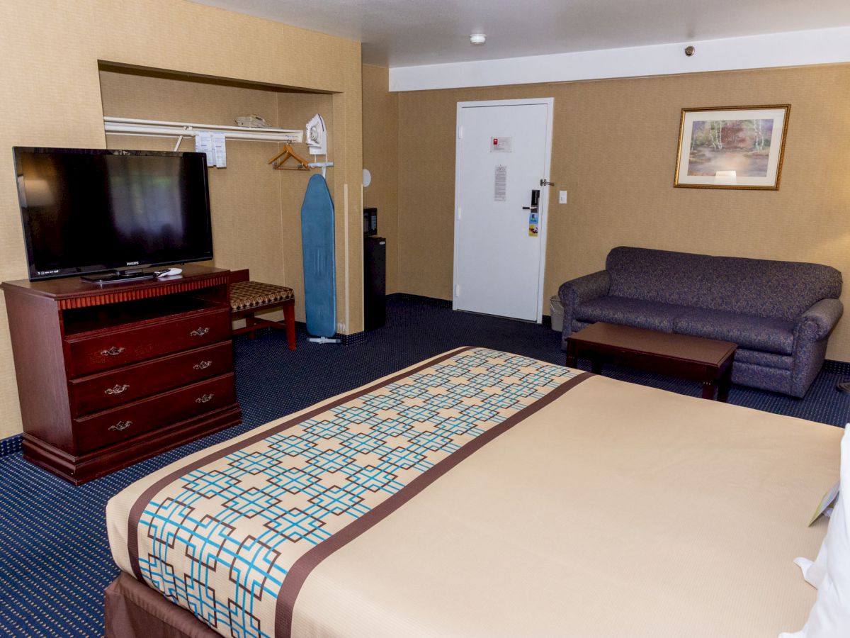 Days Inn & Suites by Wyndham Artesia